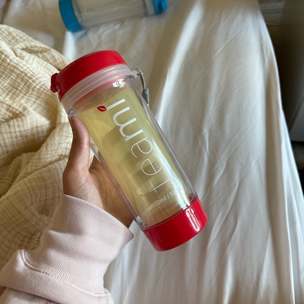 Teami Tea Tumbler Infuser Bottle red
